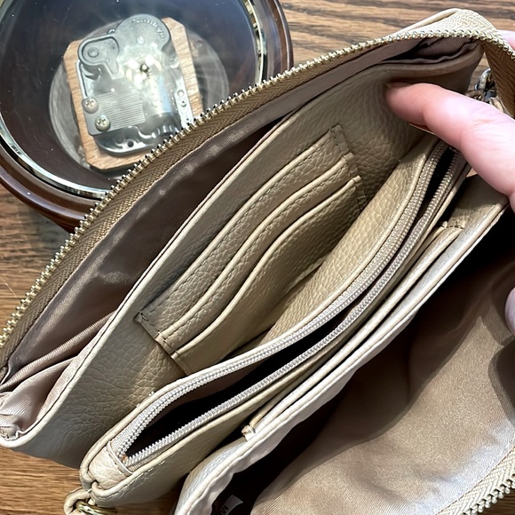 Wallet - Picture 4 of 8